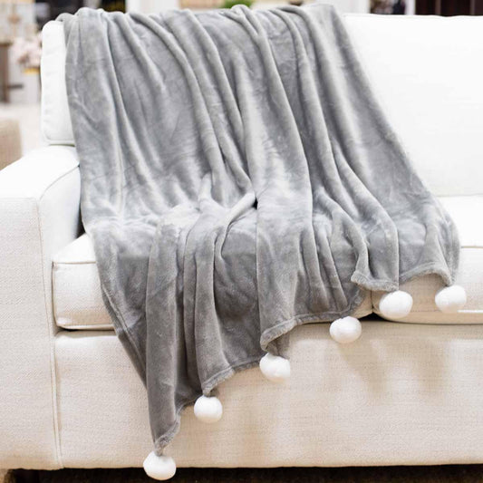 TRS Cozy Pom Pom Throw Gray