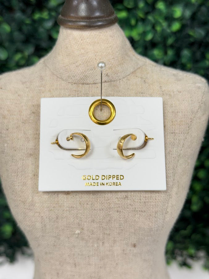 GS Earrings 2026