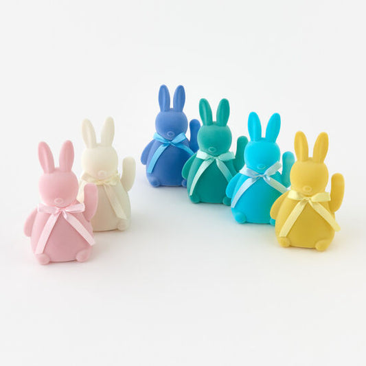 180 waving bunny