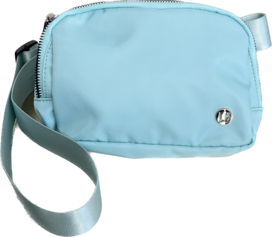 LB Belt Bag - Pastel Blue