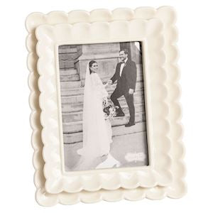MP LG White Scalloped Frame