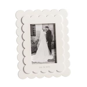 MP 4X6 Mr. & Mrs. Scallop Frame