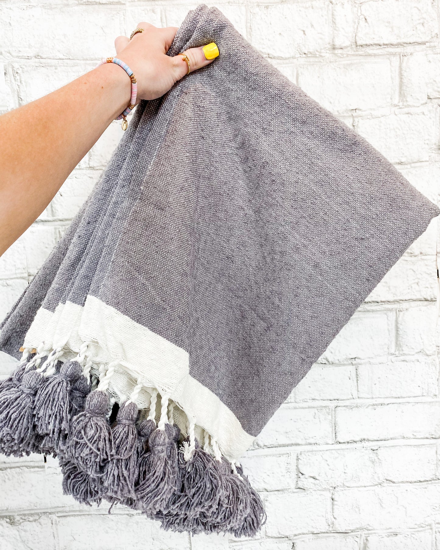 Woven Border Tassel Throw - Grey